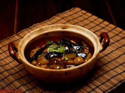 Vegetarian Sea Spiced Aubergine Claypot