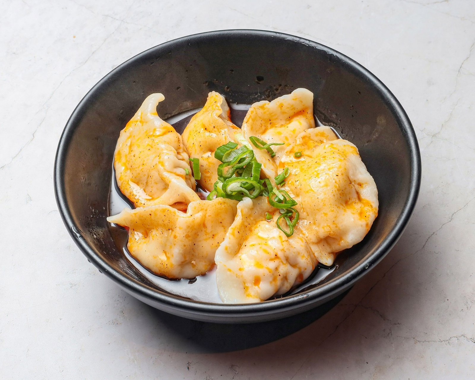 Boiled Dumplings with Chilli-Soy Dressing (6piece)