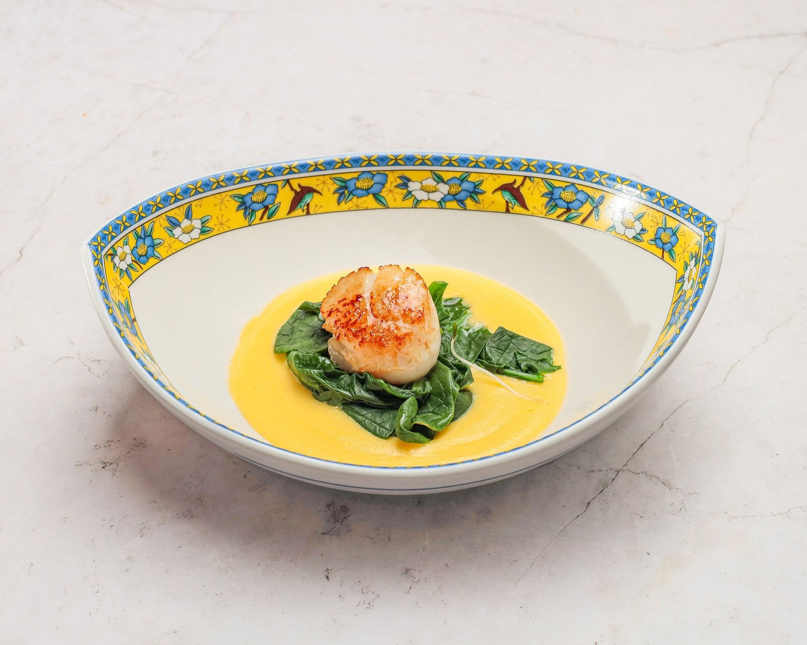 Golden_scallop_with_corn_creme